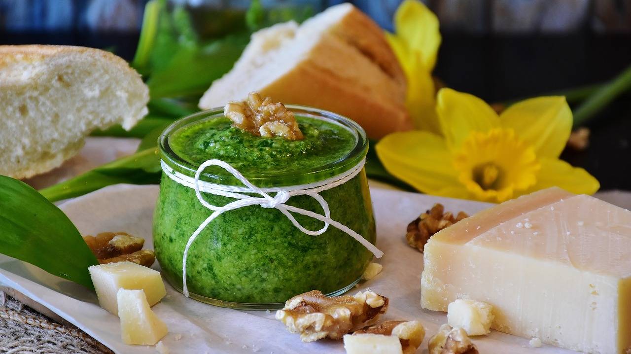 Pesto z medvedieho cesnaku