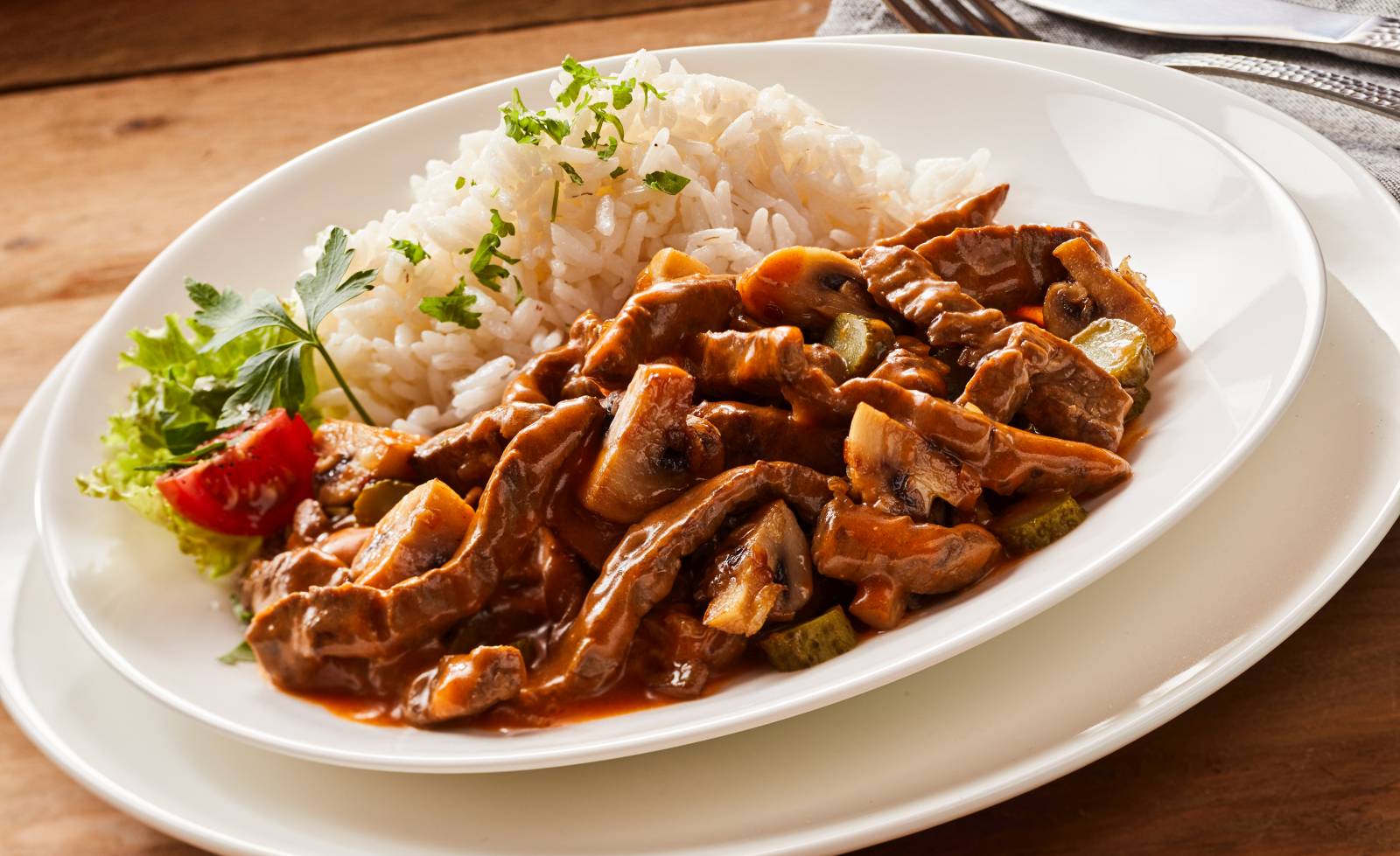 Stroganoff s ryžou