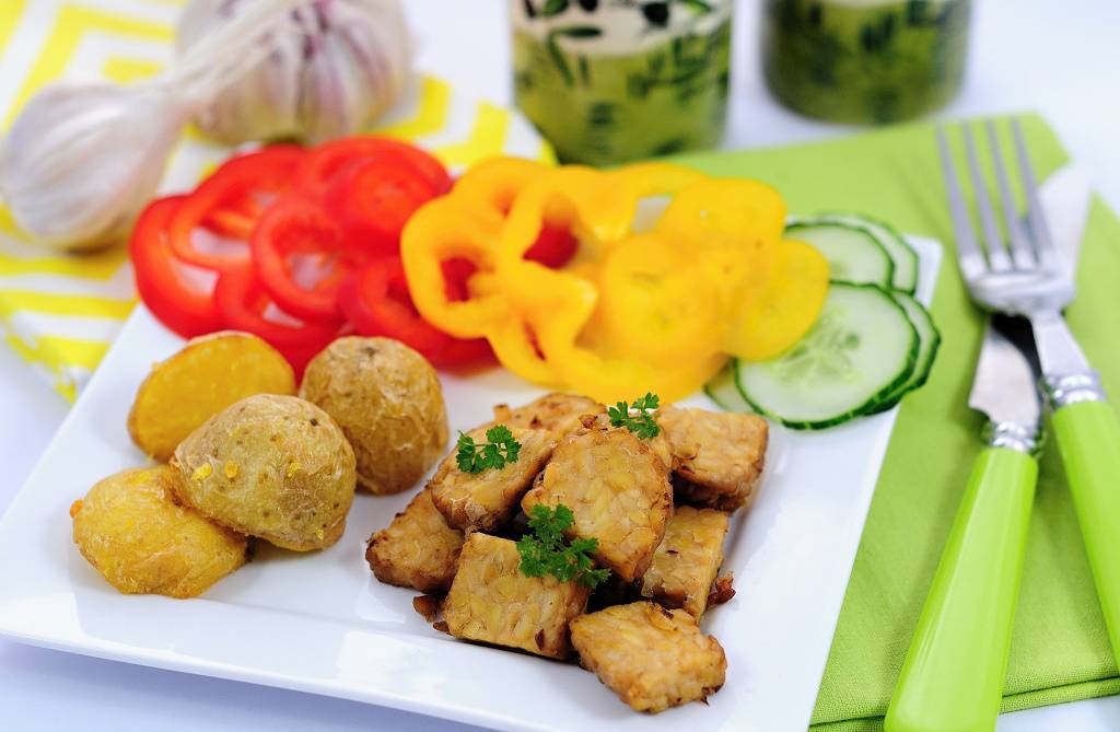 Tempeh na cesnaku